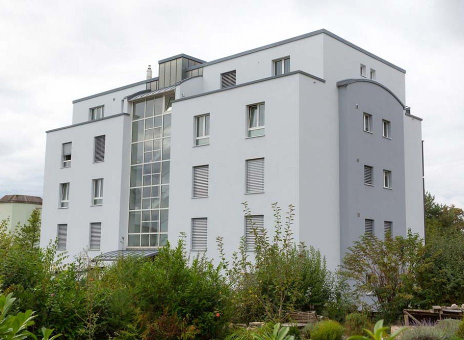 fassaden gestaltung anstrich sanierung renovation mehrfamilienhaus solothurn